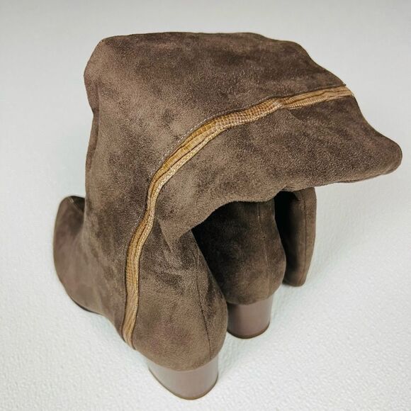J & Elizabeth Brown Suede Short Heels Boots Size 6 New In Box - Picture 8 of 12